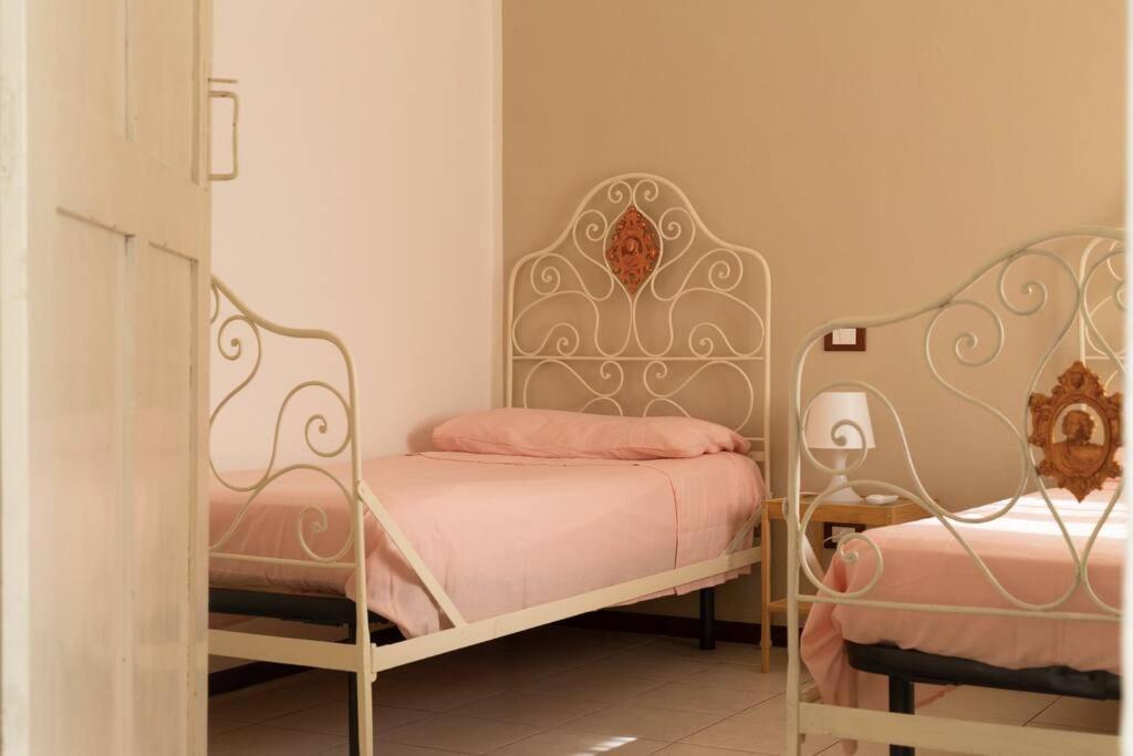 Maria'S Bed - Intero Alloggio Accogliente Dorno Luaran gambar